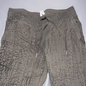 Lululemon Warm down high-rise joggers size 14